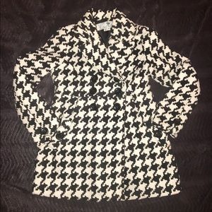 Houndstooth coat.