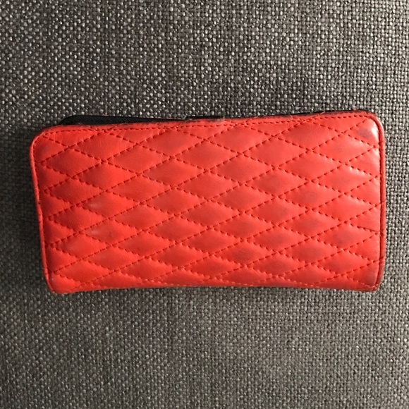 Rebecca Minkoff quilted red wallet - Picture 3 of 3