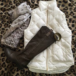 CLOSET CLEAR OUT  Brown Boots with Braided Detail