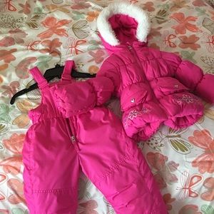 Toddler girl coat and snow bib size 2T