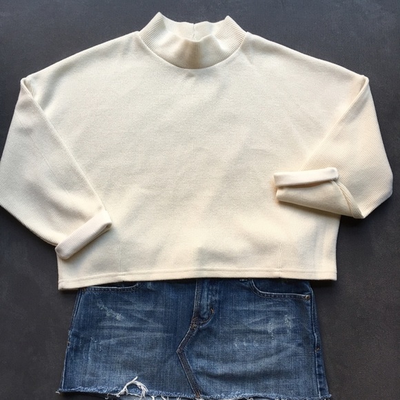 High neck oversized crop sweater
