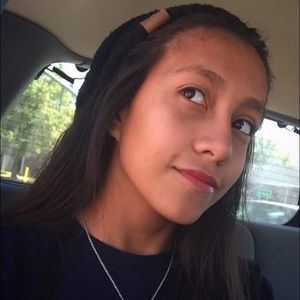 Meet your Posher, Steffie