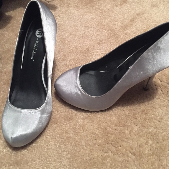 Size 7 Michael Antonio shoes