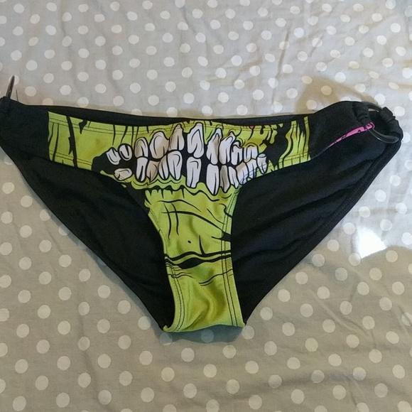 Bikini bottoms