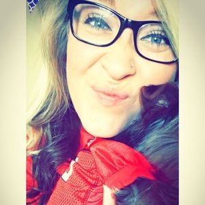 Meet your Posher, Shelbi