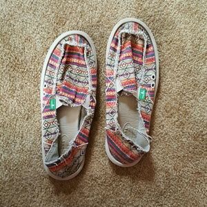 Sanuk slip on shoes