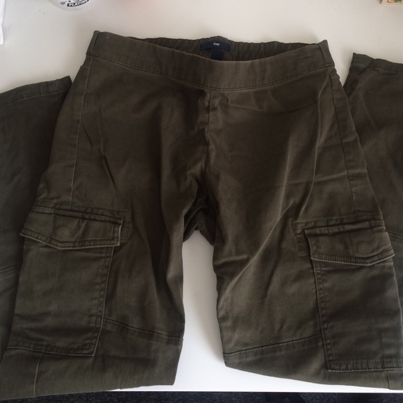 Gap pants, stretch with cargo pockets
