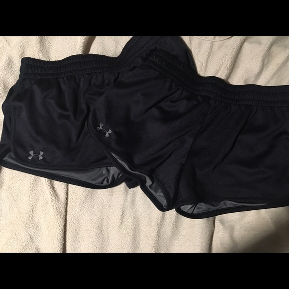 Black Under Armour Shorts Size medium