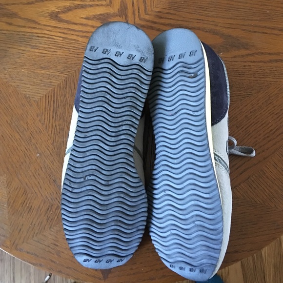 New balance - Picture 2 of 4