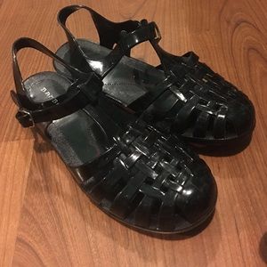 Black jellies PERFECT for summer