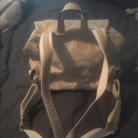 Coach ❤️ Poppy Gold Backpack! - Picture 2 of 4