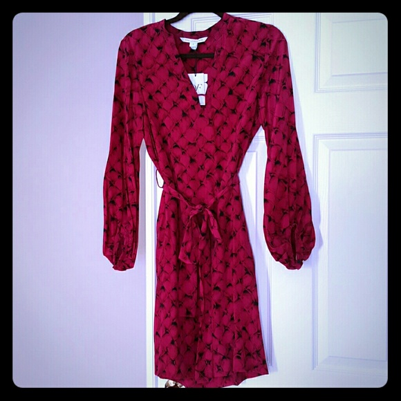 DVF 100%  Silk Tanyana Clean Dress Size 10
