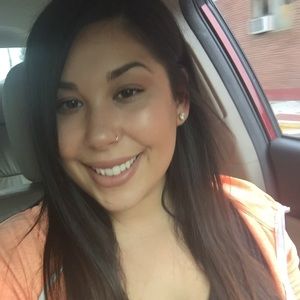 Meet your Posher, Marisa