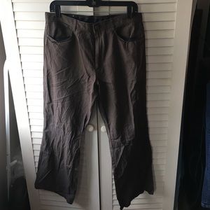 Calvin Klein men's brown (striped) pants. 32/30