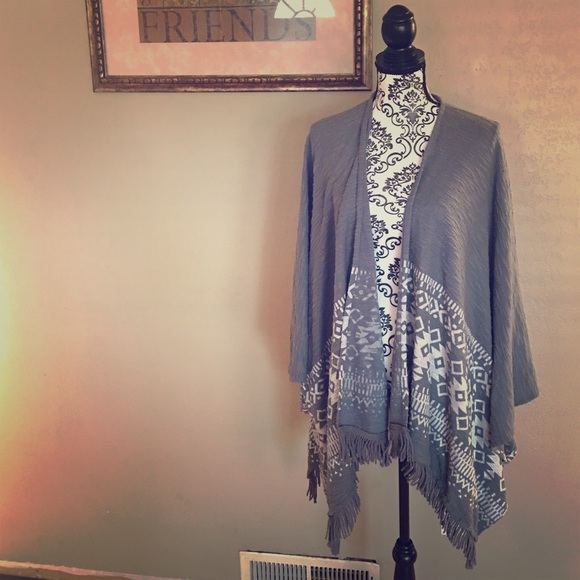 Great Massimo gray heavy shawl!