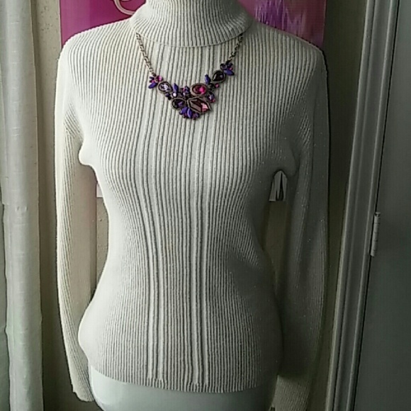 Liz Claiborne Sweater Size M