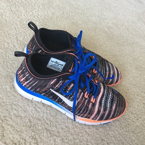 Nike Shoes - Nike Free - Size 7!  Fun colors!
