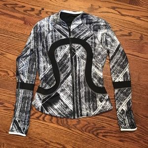 ✨LULULEMON REVERSIBLE JACKET✨