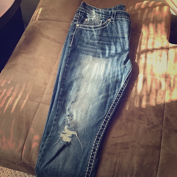 Distressed Look jeans