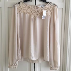 NWT Lace Long Sleeve Blouse with bow - Cream - M