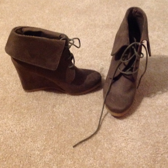 Mossimo Suede Wedges Brown