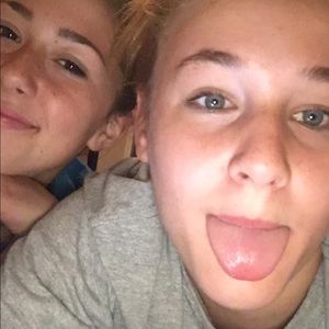 Meet your Posher, Avery