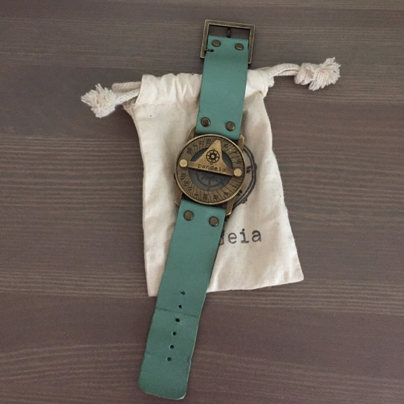 Pandeia sundial watch