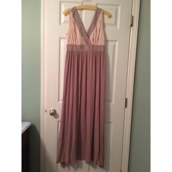 Soieblu maxi dress. Medium. New & never worn!