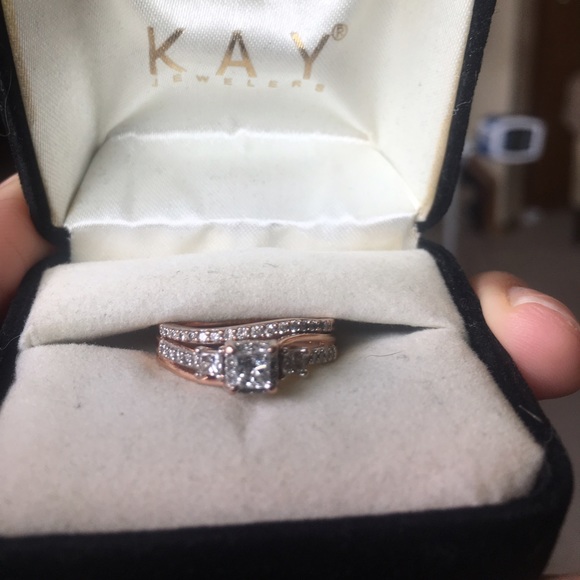 Ring - Picture 4 of 4