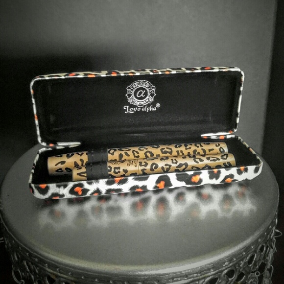 Leopard Case 3D Fiber Eye Lash Mascara - Picture 2 of 2