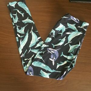 Lularoe OS black whale shark leggings NWT