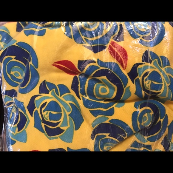Lularoe L Irma Disney Roses