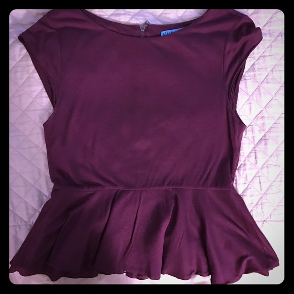 Alice + Olivia Peplum top size S