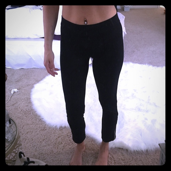 Black Ankle Zip Skinny Pants. Size Lg. - Picture 1 of 4