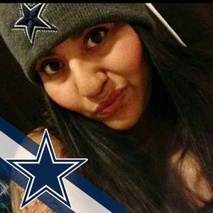 Meet your Posher, Liz