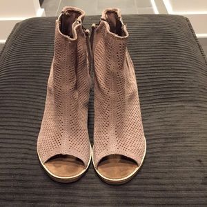 Ankle booties with peep toe