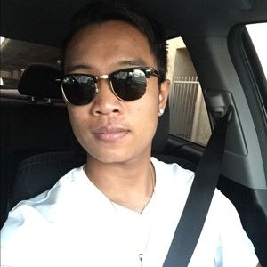 Meet your Posher, Marc anthony