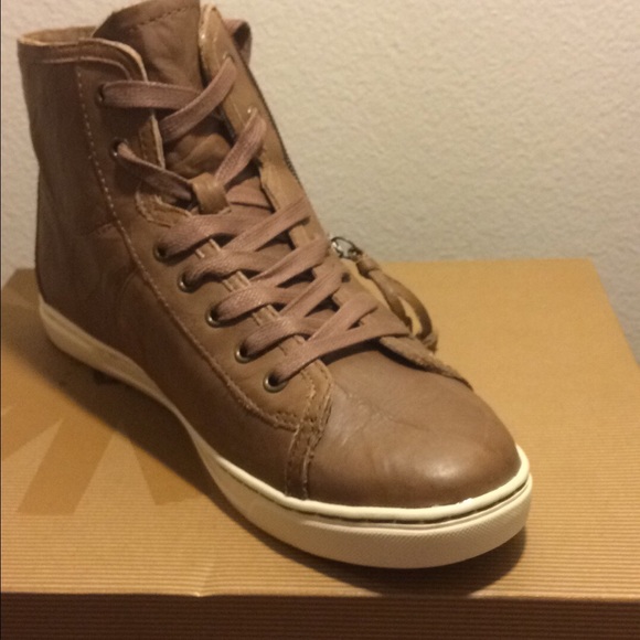 BLaney perforated Leather high top boot Nib size 9