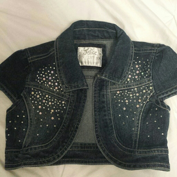Girls shrug