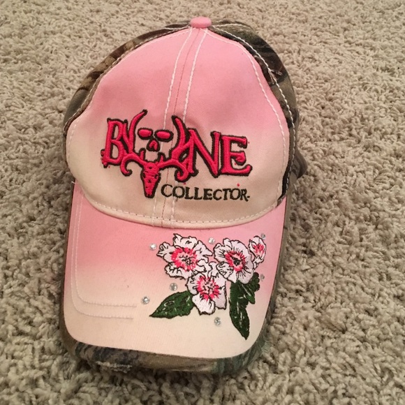 bone collector Accessories - Pink and camo hat bone collector Accessories - Pink and camo hat