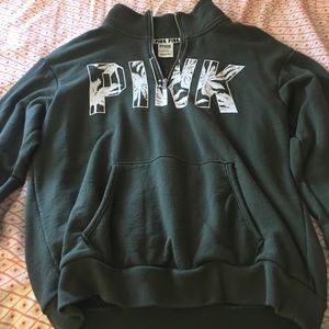 VS PINK Pullover