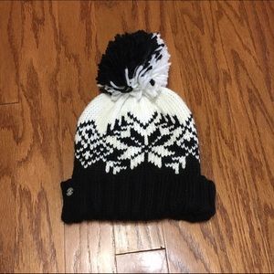 Pom Knit Spyder beanie