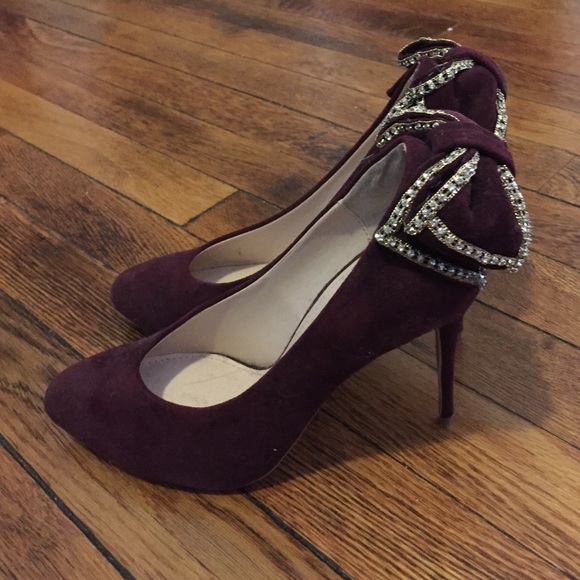 Festive maroon velvet heels