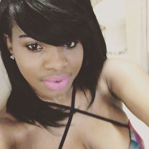 Meet your Posher, Sheena
