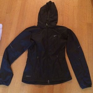 Nike windbreaker xs