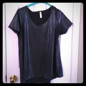 Super fun LulaRoe top for a night out!