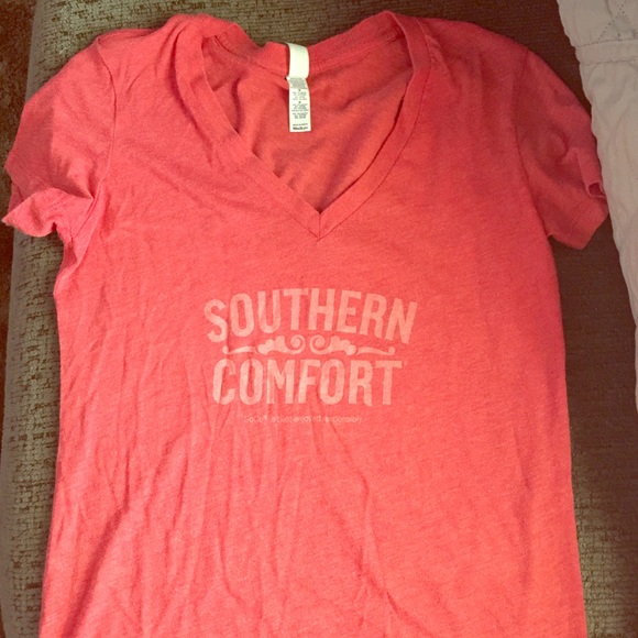 Southern Comfort label V neck T-shirt