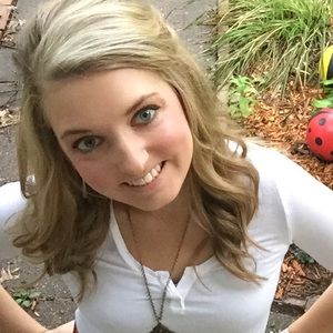 Meet your Posher, Kristen