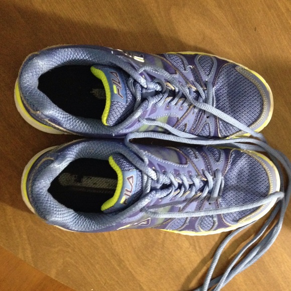 Running shoes