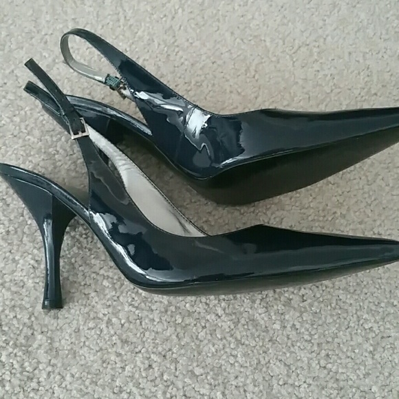 GUESS Navy blue patent leather work shoe